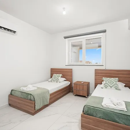 Oasis Luxury Escape Διαμέρισμα *