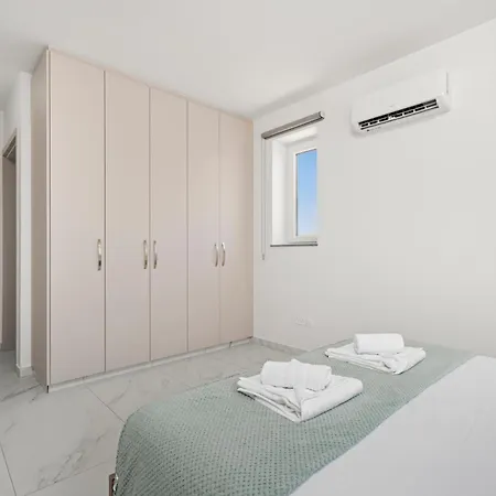 Oasis Luxury Escape Apartman